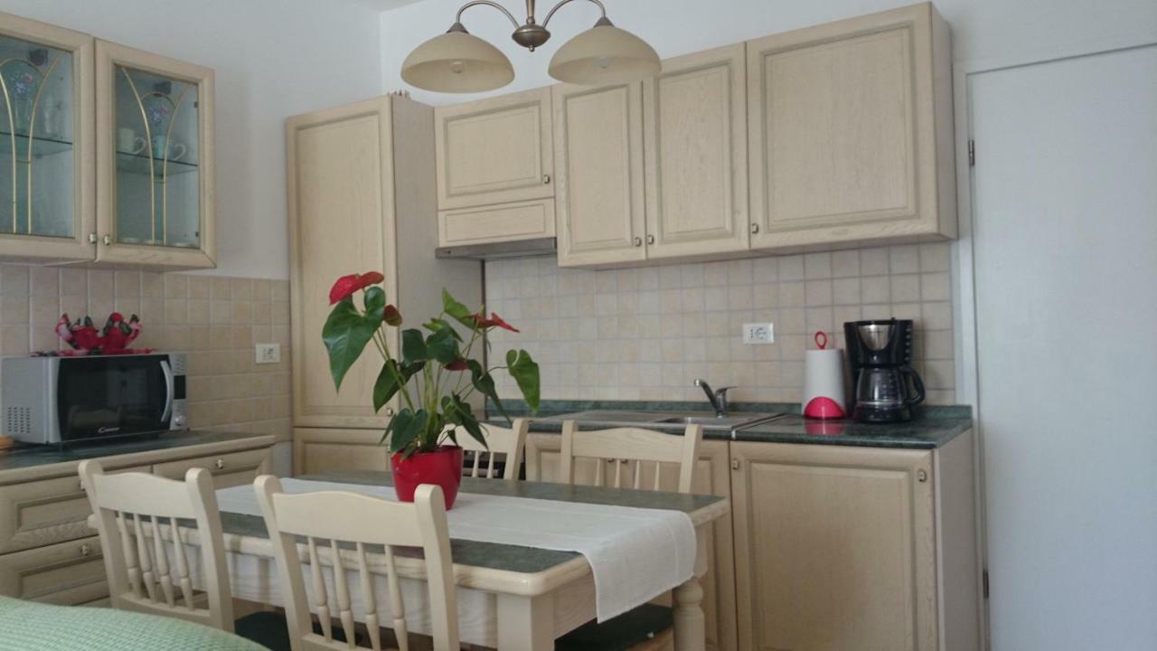 Apartments Ruzica プーラ エクステリア 写真